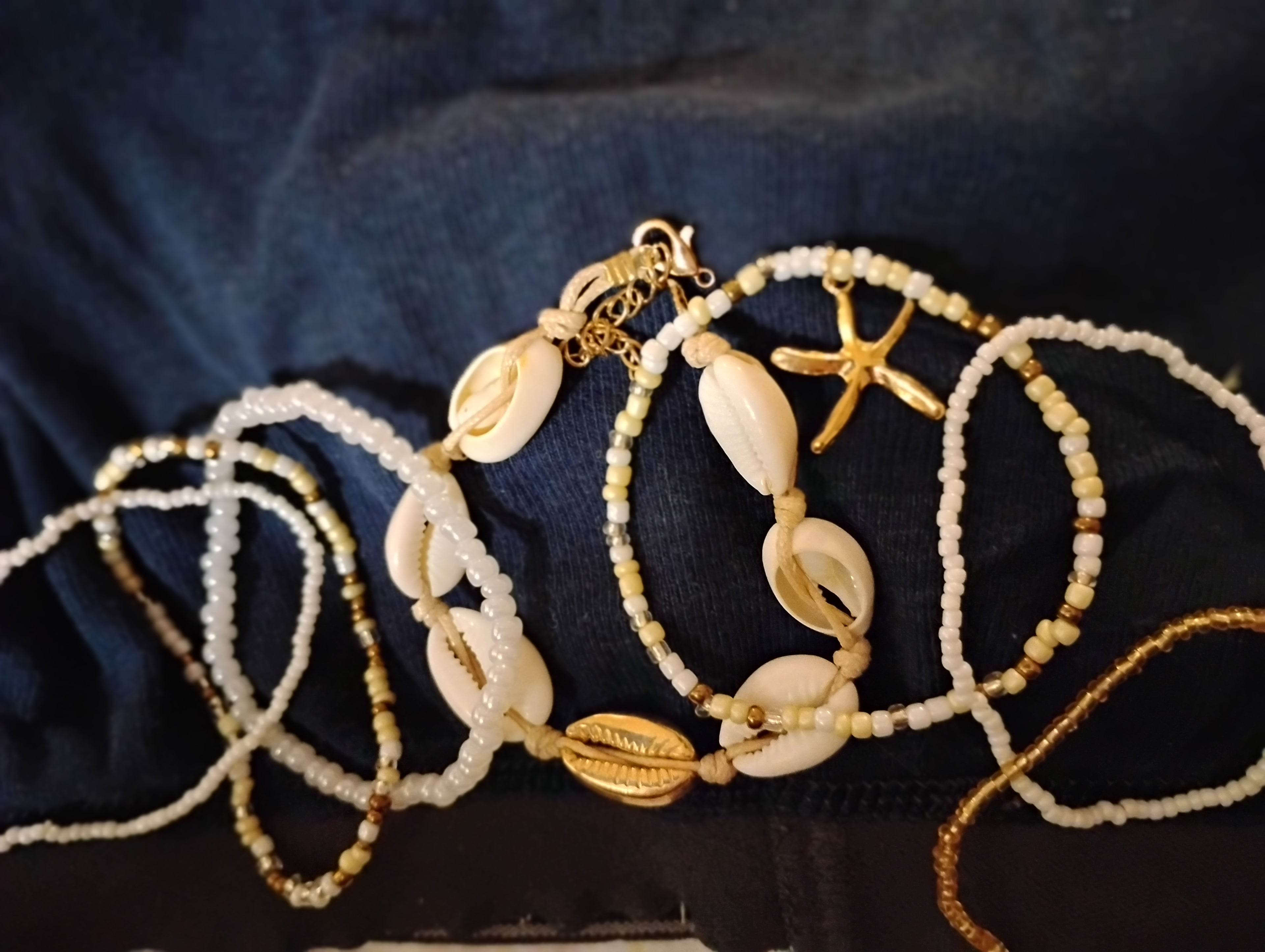 Beach Vibes 7-Piece Anklet Set - Seashells, Puka Beads & More